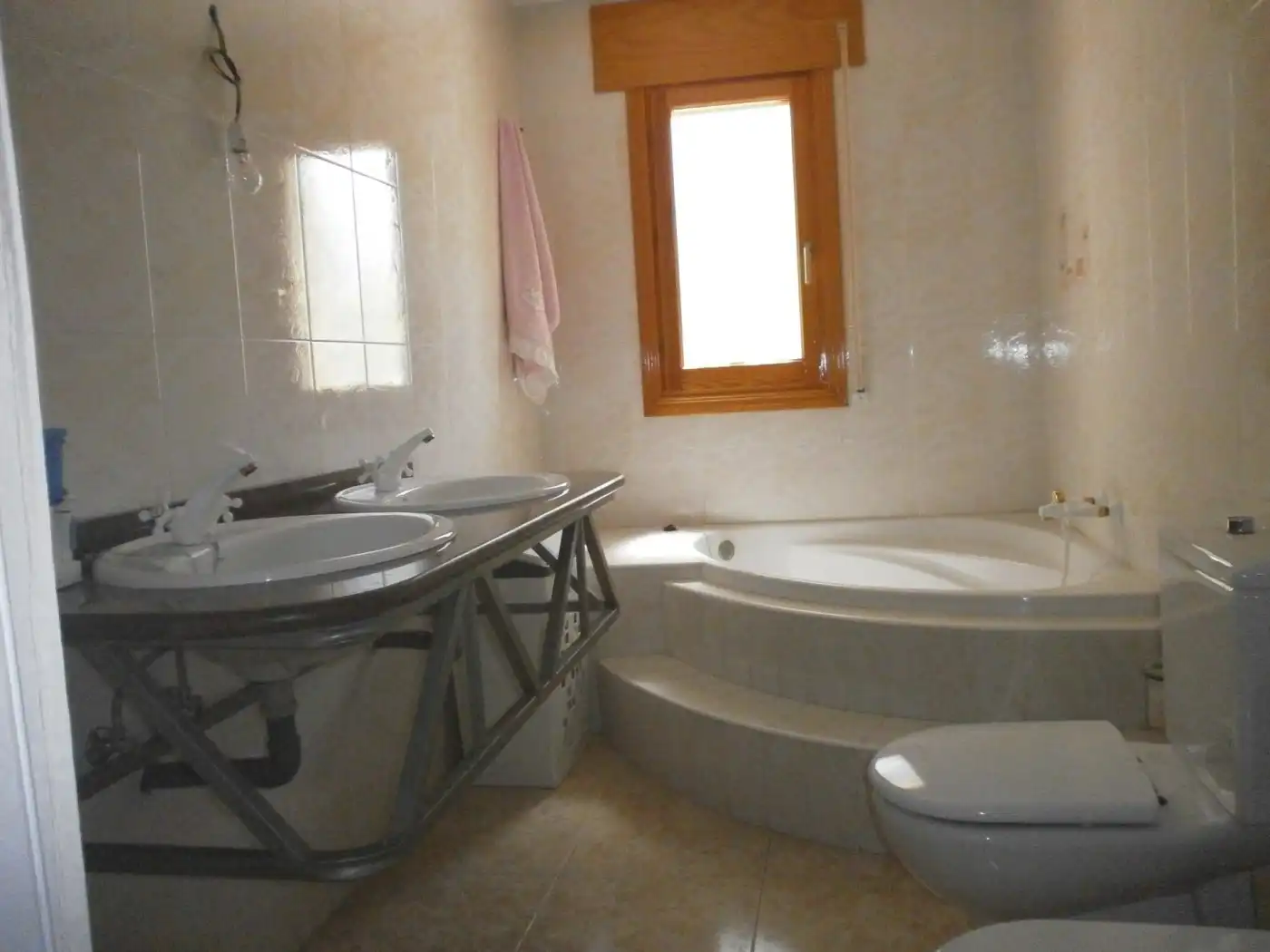 Bathroom of Houses for sale in Abades  with Heating, Private garden and Swimming Pool
