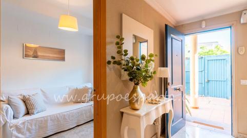 Foto 3 de Casa adosada en venta en Calle Cristina Hoyos, Aljamar, Sevilla