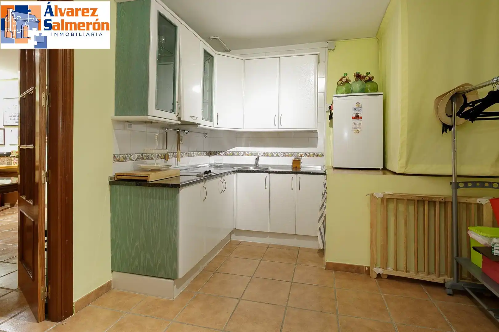 Cocina de Casa adosada en venta en Granada con Aire acondicionado, Calefacción y Terraza