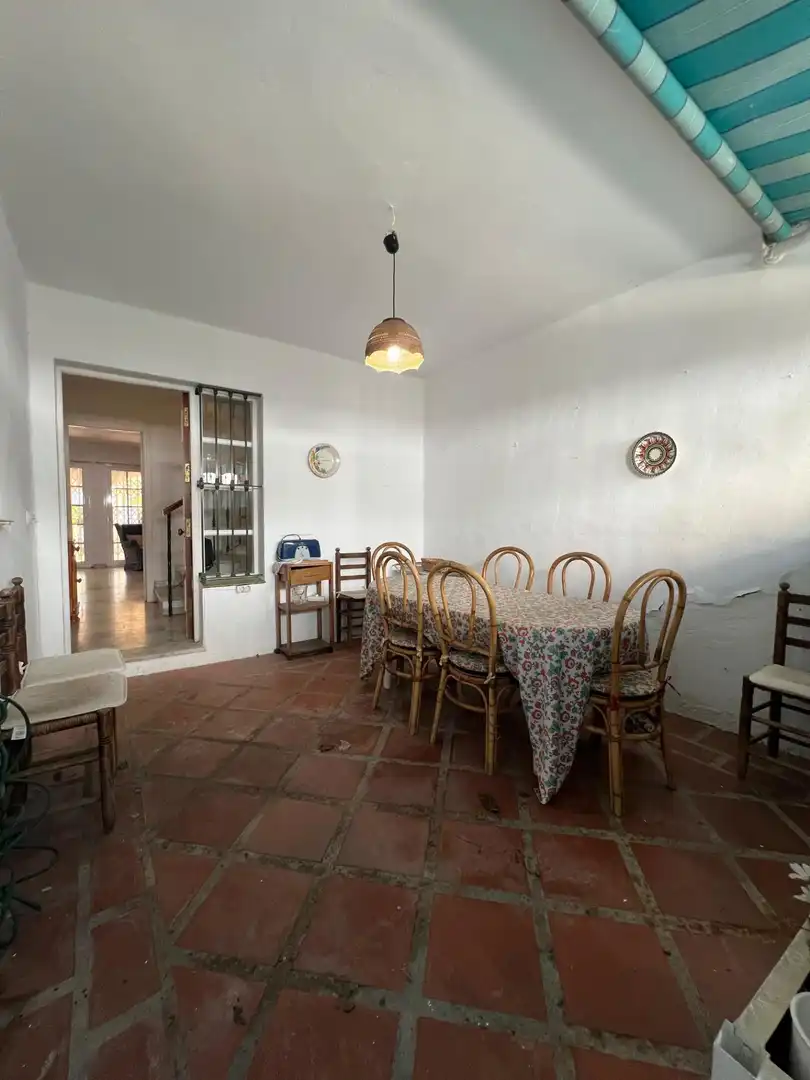 Menjador de Casa adosada en venda en Fuengirola amb Aire condicionat, Jardí privat i Terrassa