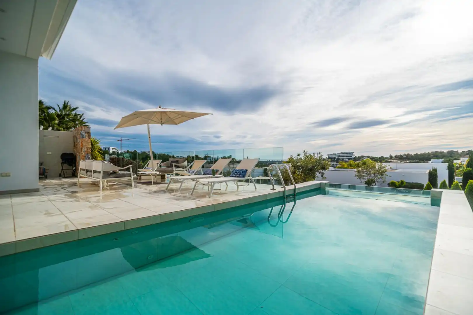 Apartamento con terraza en venta en Calle colinas golf, imagen 9