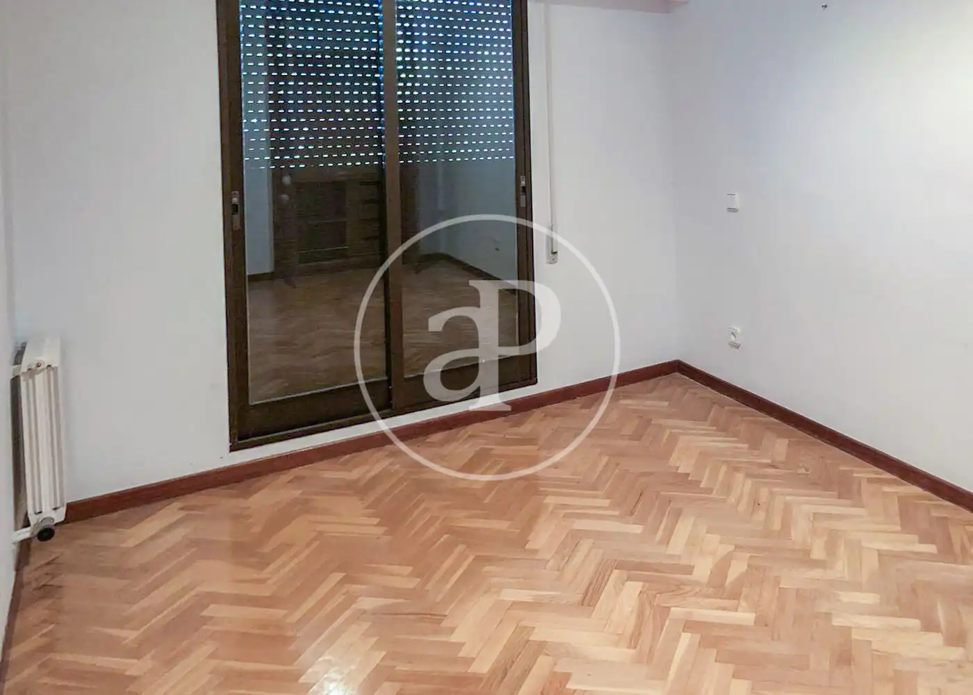 Bedroom of Flat for sale in Madrid  with Air Conditioner, Heating and Private garden