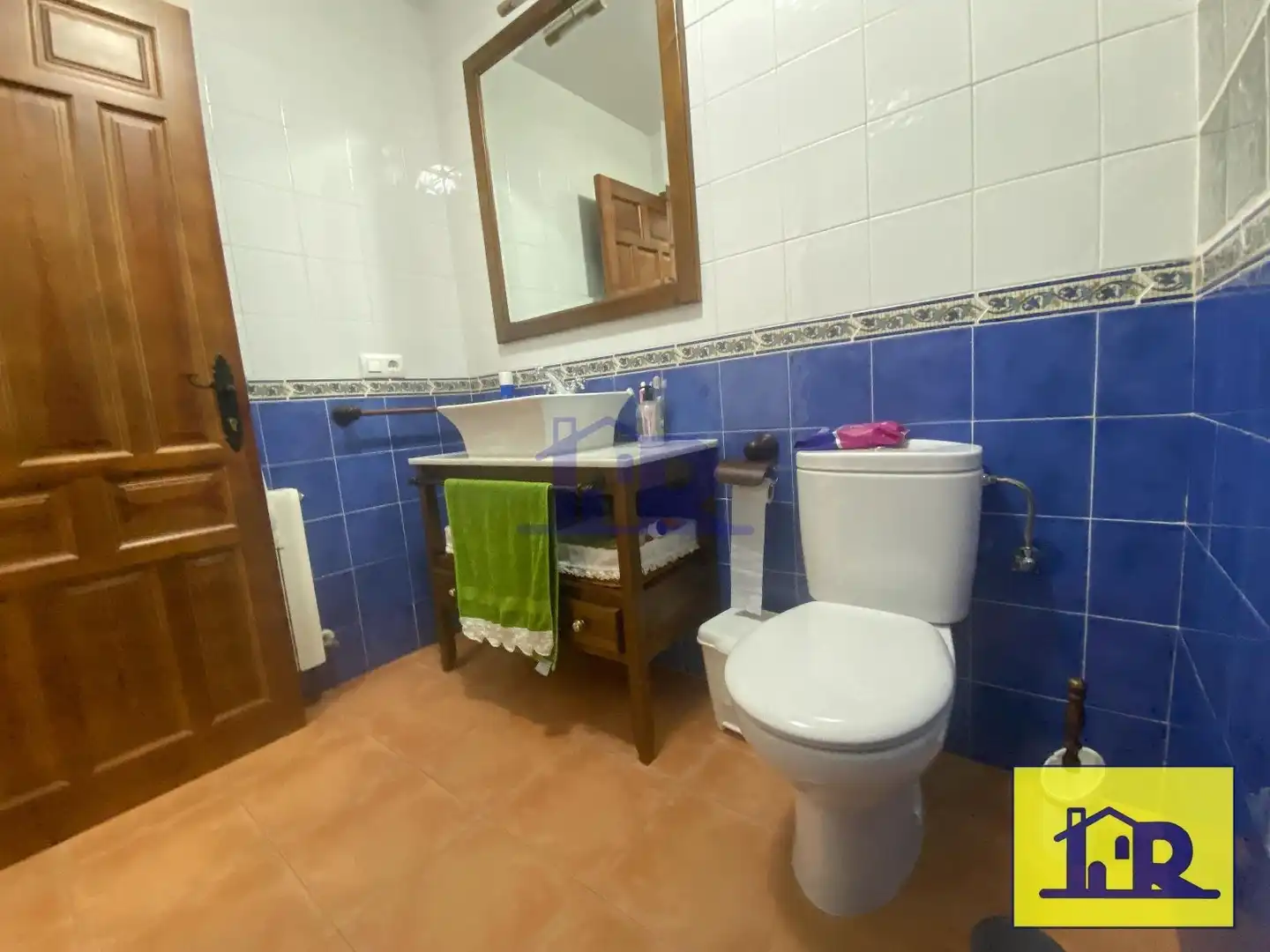 Bathroom of Flat for sale in Cuenca  with Heating, Terrace and Furnished