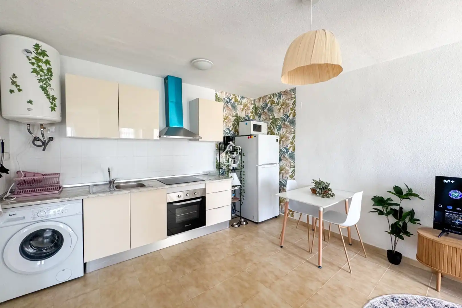 Cocina de Estudio de alquiler en Los Balcones - Los Altos