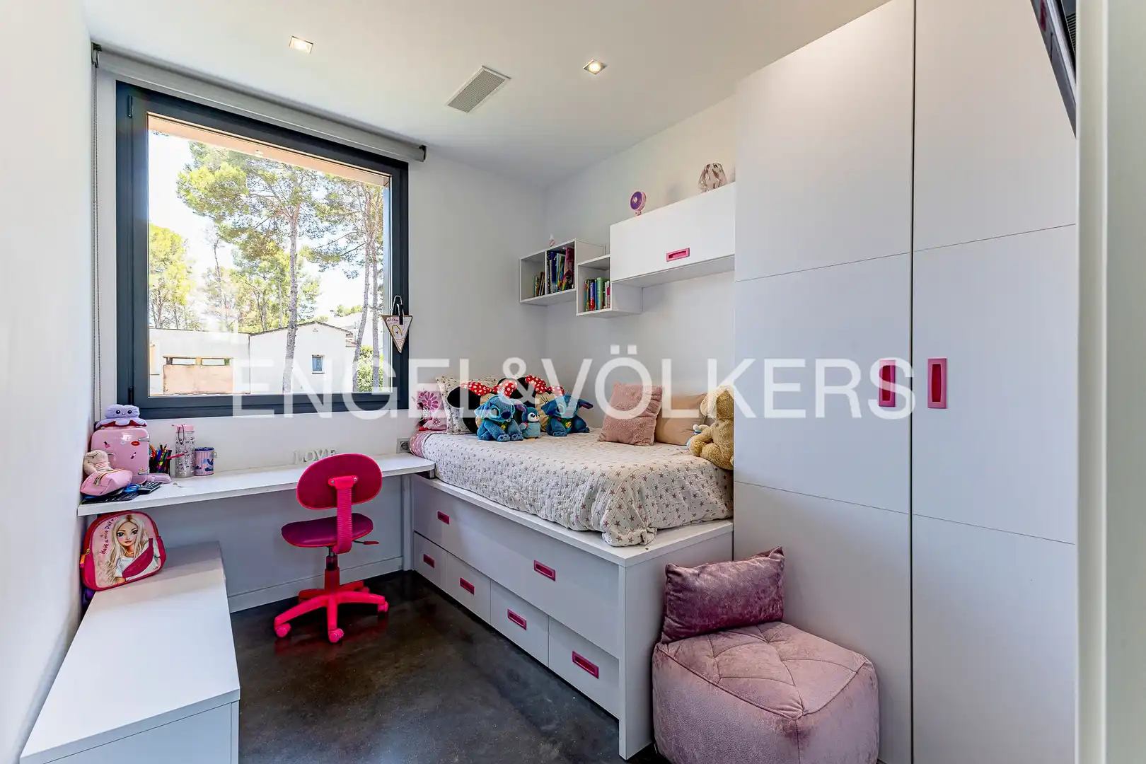 Bedroom of Houses for rent in Castelldefels  with Air Conditioner, Heating and Private garden