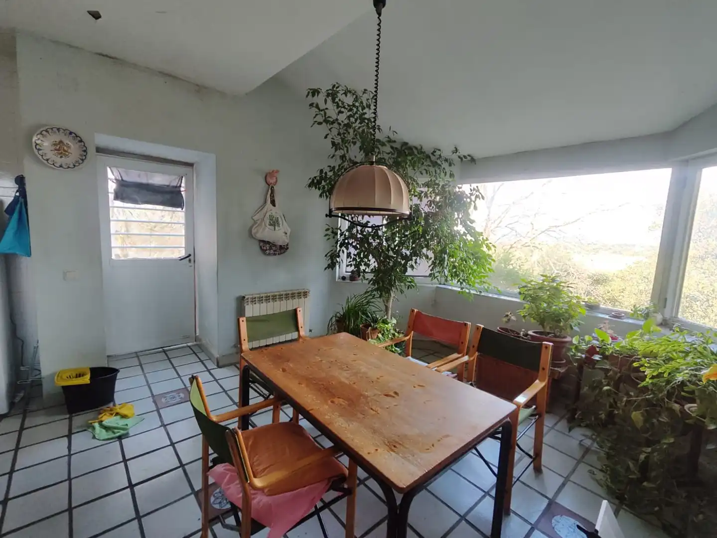 Menjador de Casa o xalet en venda en Sevilla la Nueva amb Calefacció, Jardí privat i Terrassa
