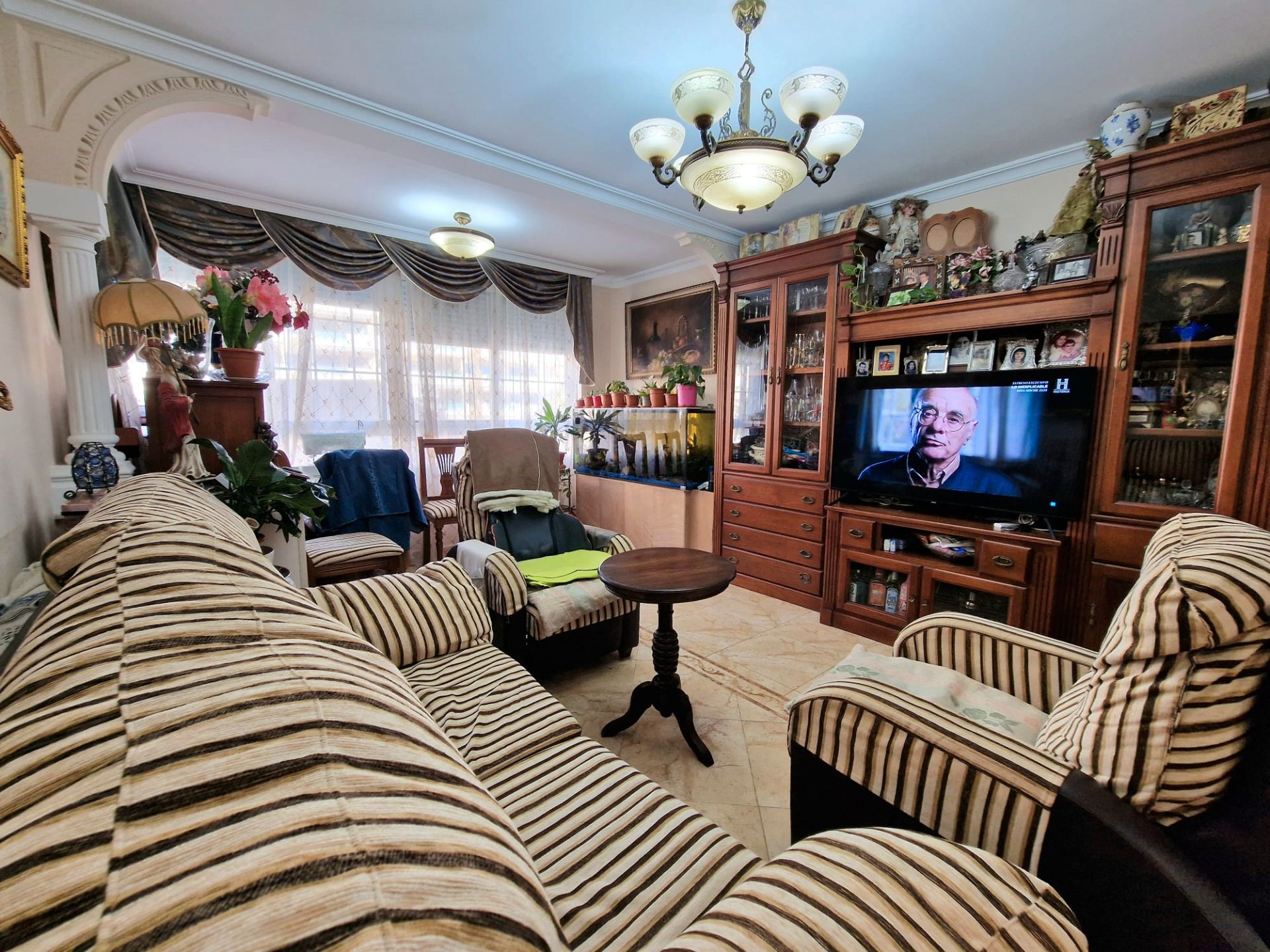 Living room of Flat for sale in Fuengirola  with Air Conditioner, Heating and Storage room