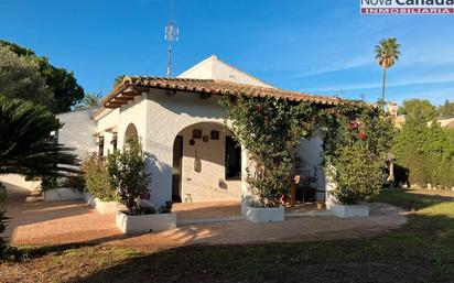 Vista exterior de Casa o xalet en venda en Paterna amb Terrassa i Piscina