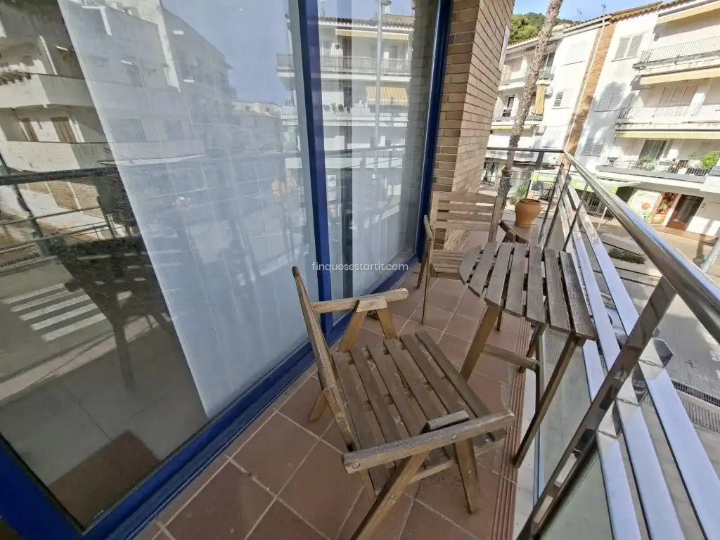 Piso con ascensor en venta en Carretera Torroella, imagen 2