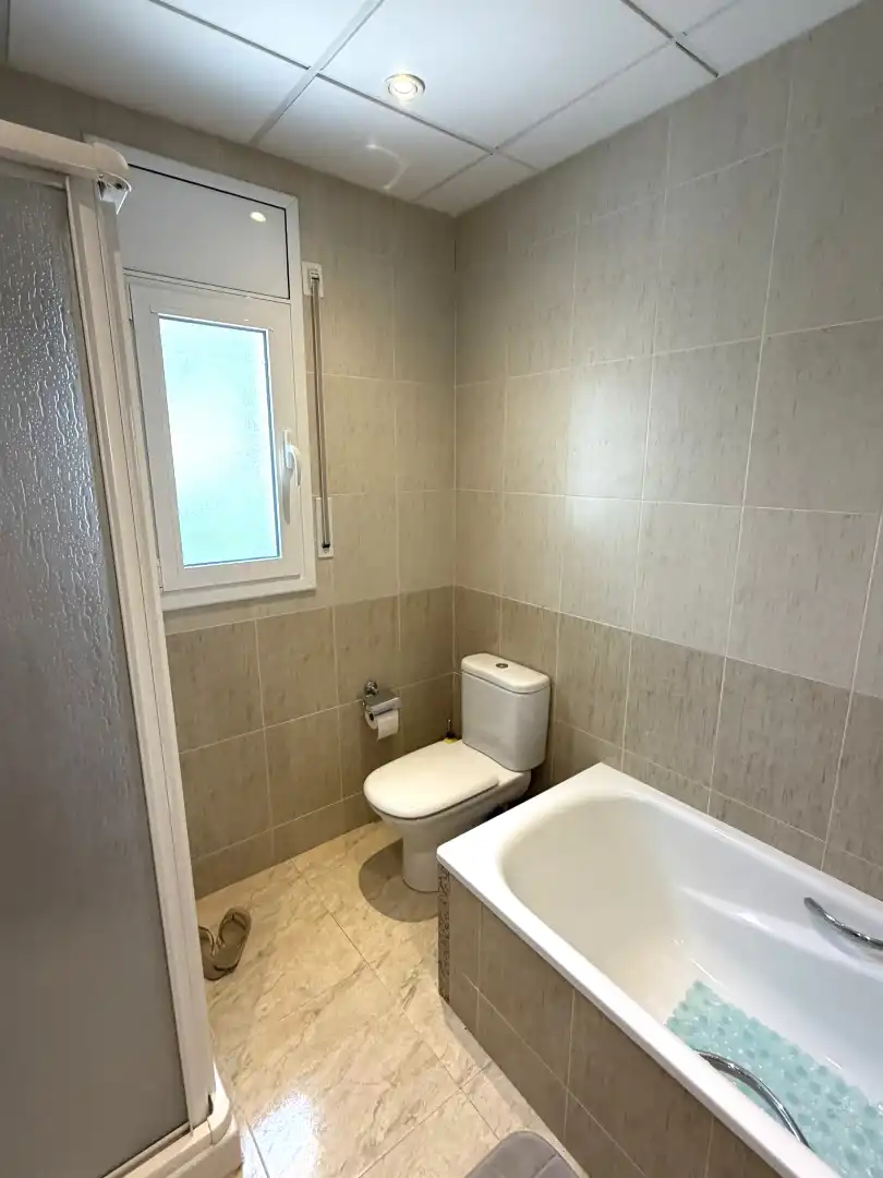 Baño de Casa o chalet en venta en El Perelló con Aire acondicionado, Calefacción y Jardín privado