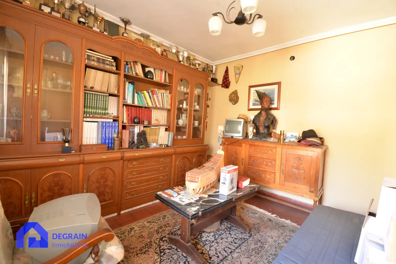 Sala de estar de Piso en venta en Oviedo  con Terraza