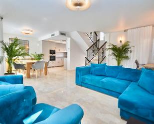 Living room of Single-family semi-detached for sale in Marbella  with Terrace, Storage room and Furnished