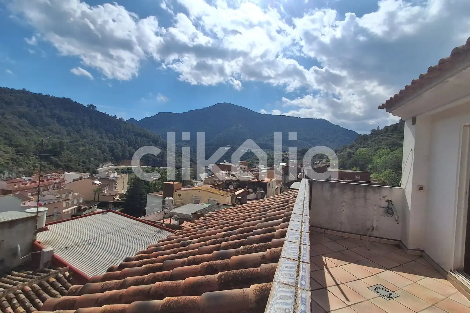Vista exterior de Casa adosada en venda en Alfondeguilla amb Calefacció i Terrassa