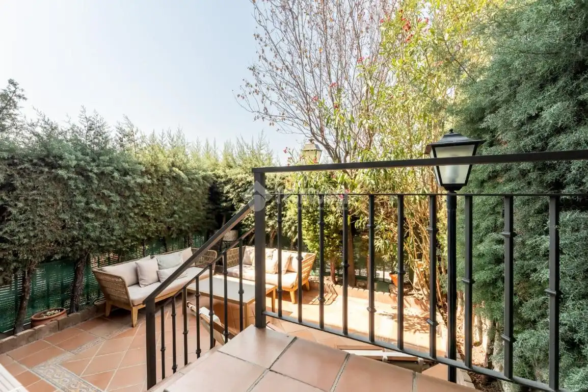 Terraza de Piso en venta en Torrelodones con Calefacción, Terraza y Piscina comunitaria