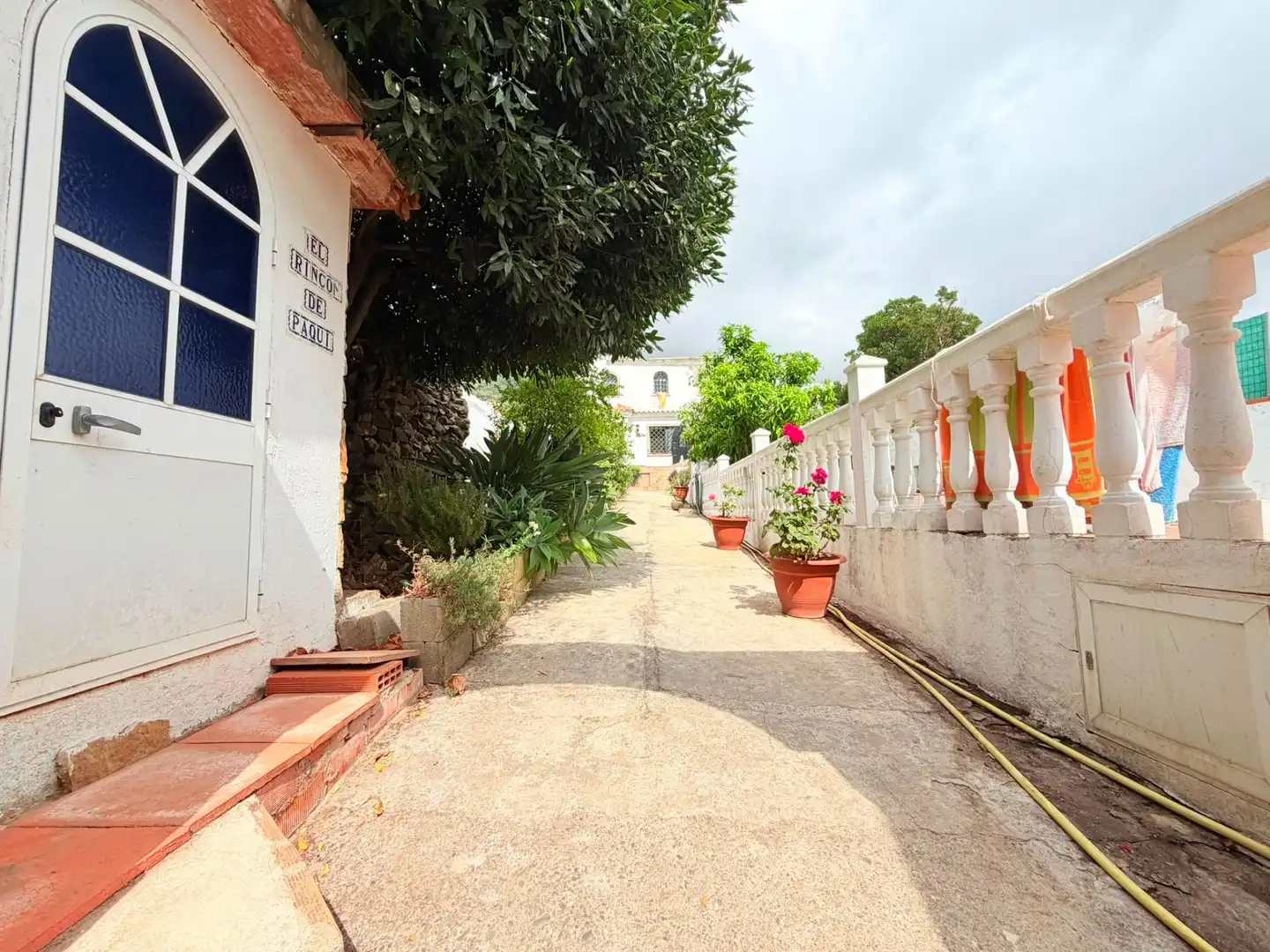 Vista exterior de Casa o chalet en venta en Algeciras con Jardín privado y Piscina