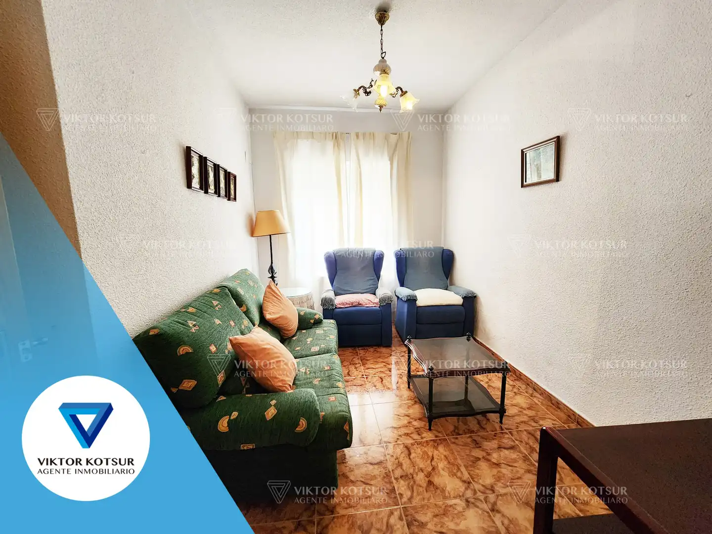 Sala de estar de Casa adosada en venta en Roquetas de Mar con Aire acondicionado, Terraza y Trastero