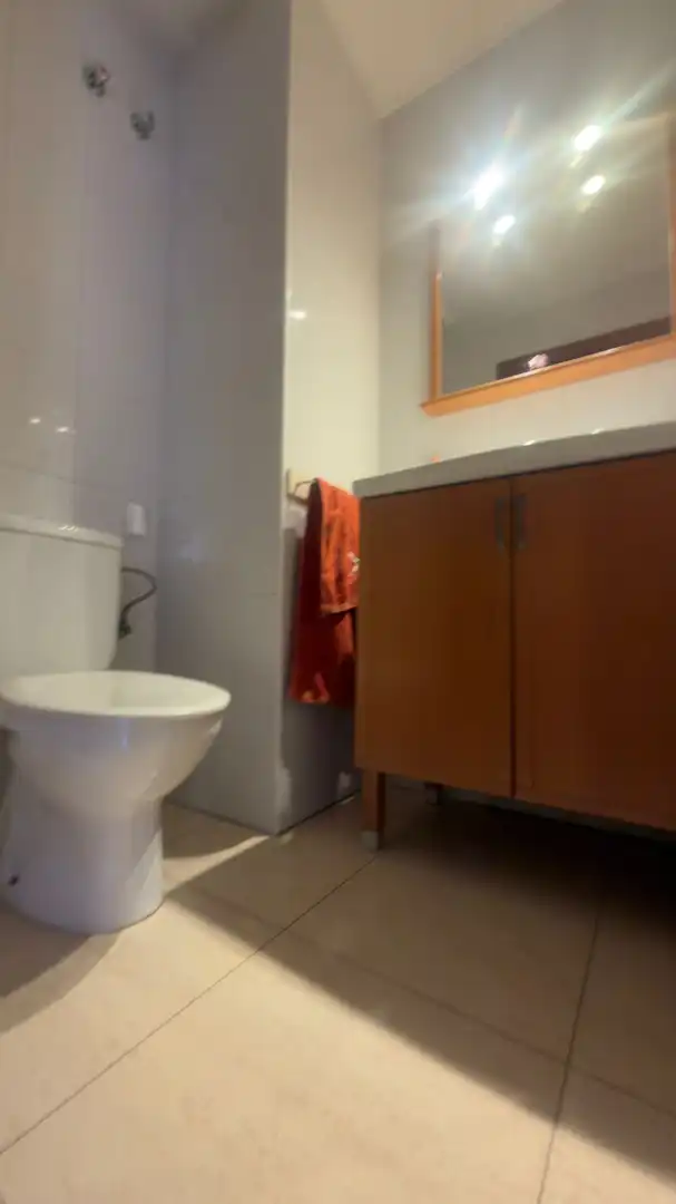 Baño de Casa adosada en venta en Santa Perpètua de Mogoda con Aire acondicionado, Calefacción y Jardín privado