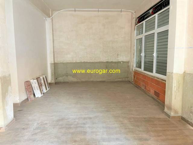 Local comercial en Alquiler en Cheste