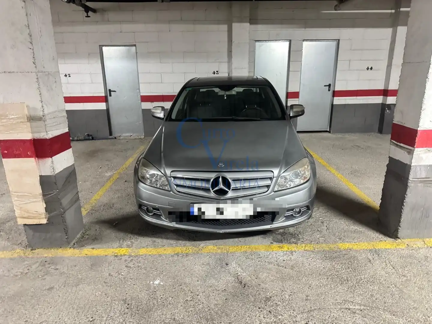 Parking de Dúplex en venta en Dos Hermanas con Terraza y Trastero
