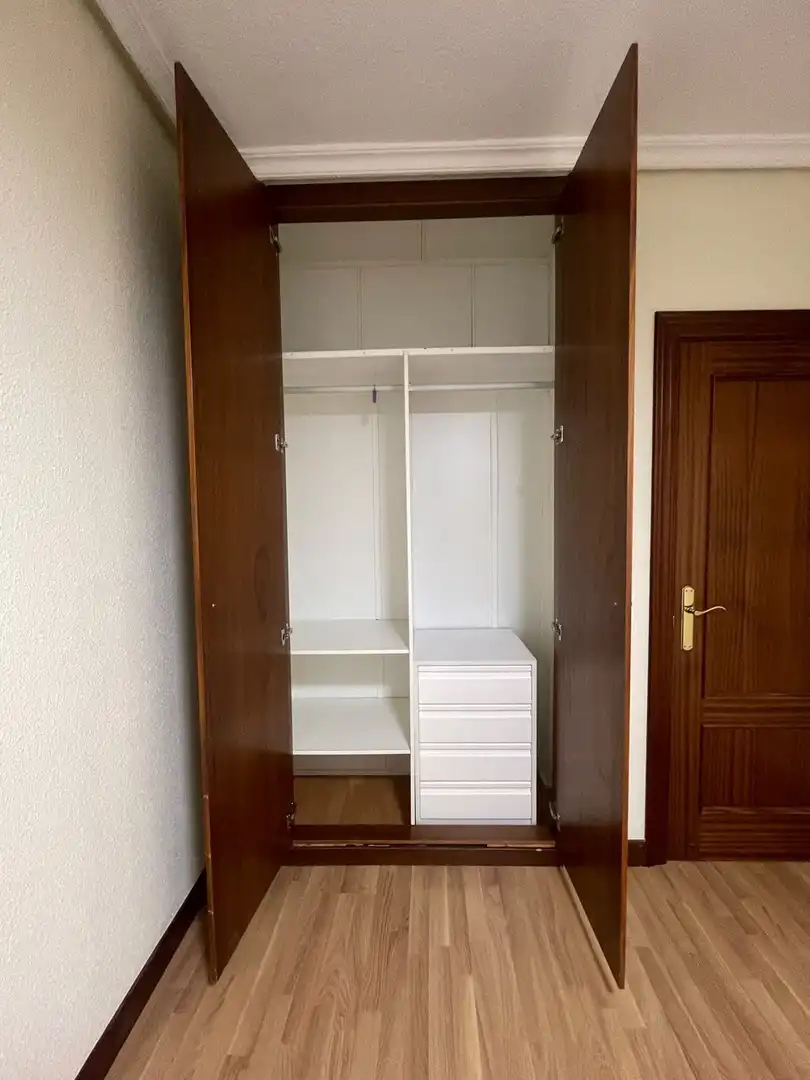 Dormitori de Pis de lloguer en Carabanchel