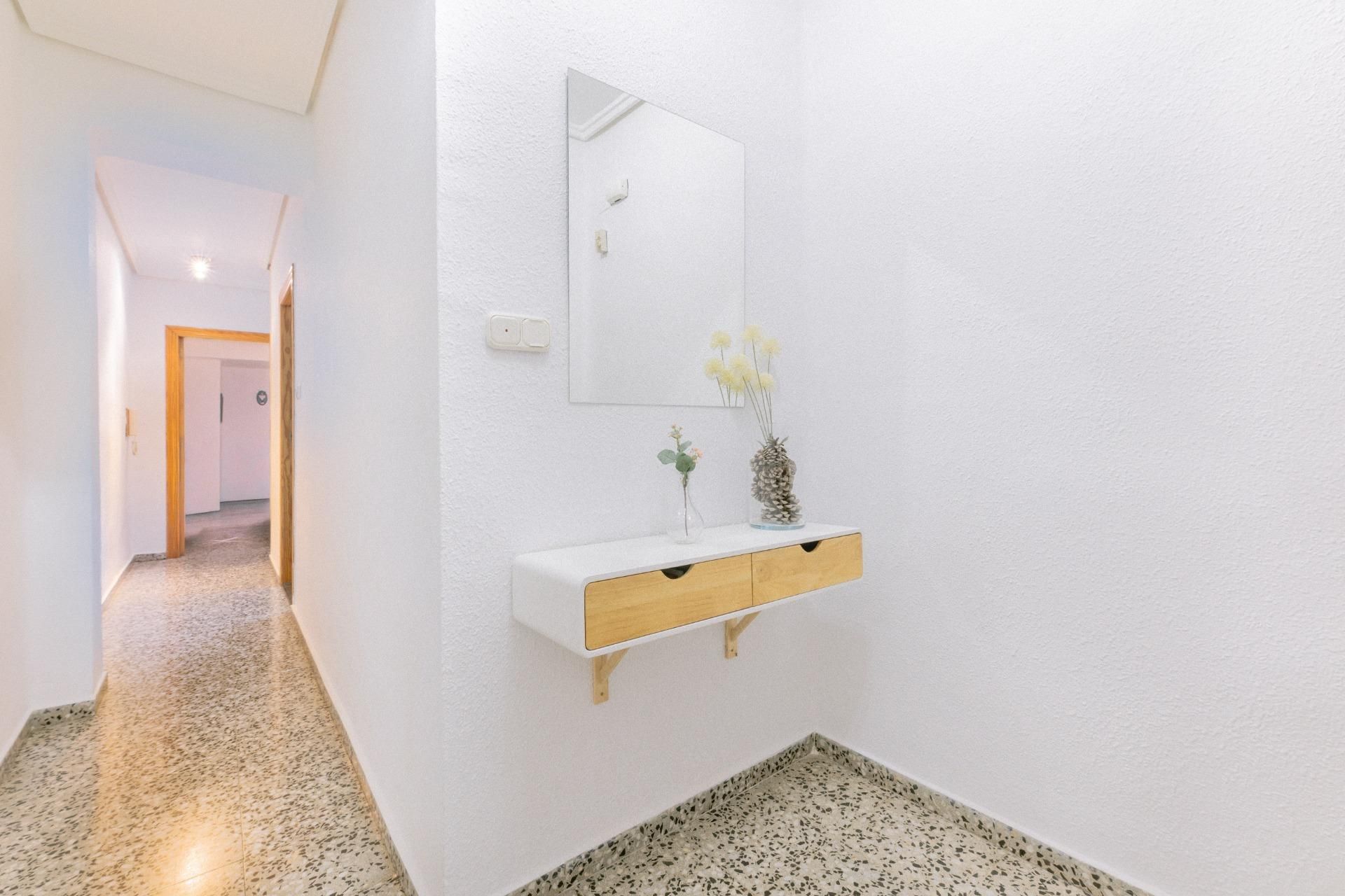 Piso en venta en Calle PINTOR RIBALTA