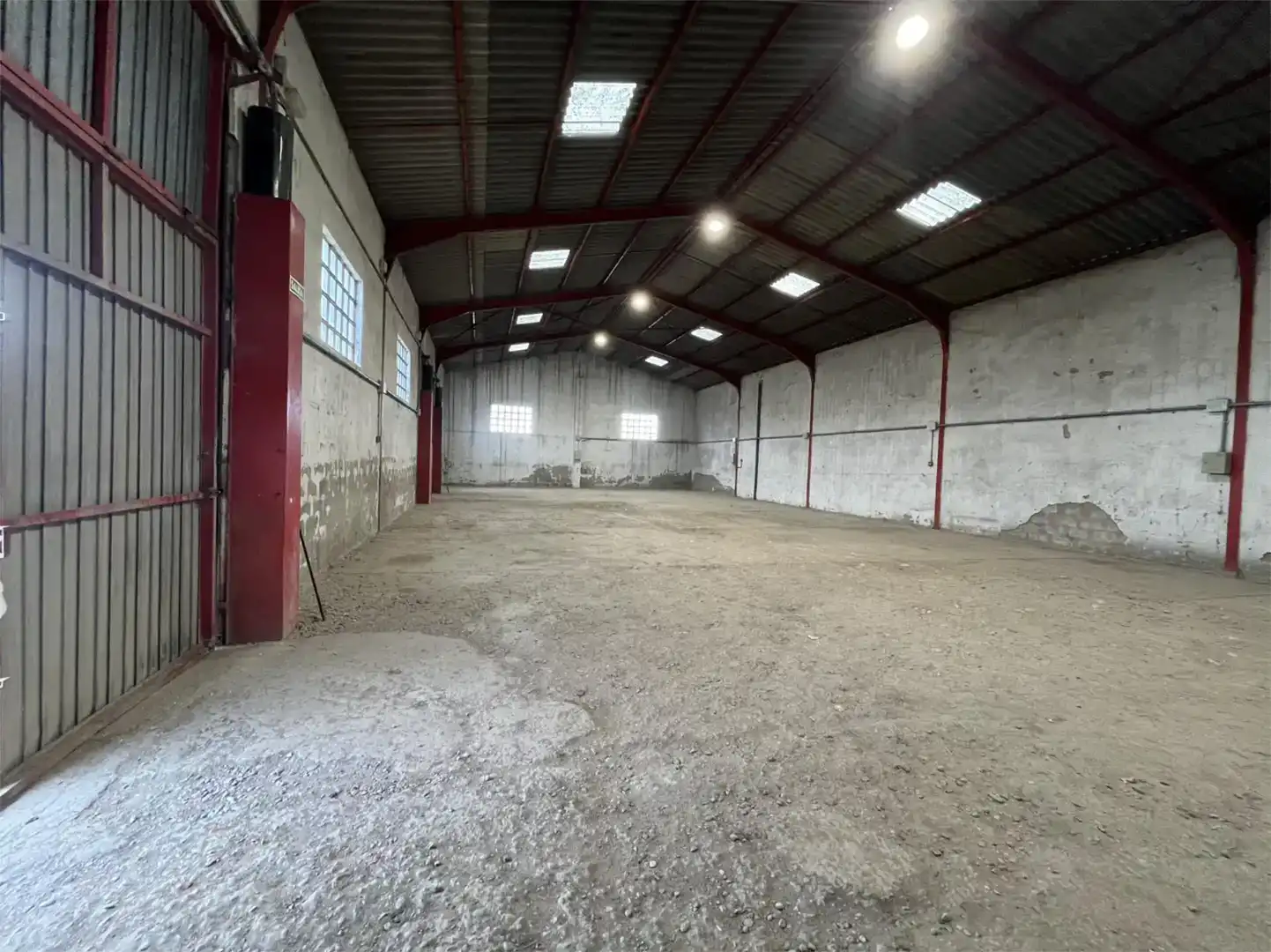 Parking of Industrial buildings for rent in Villaturiel
