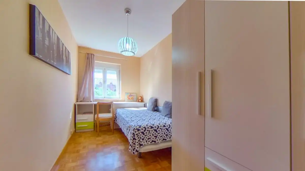 Bedroom of Flat for rent in Madrid  with Air Conditioner, Heating and Parquet flooring