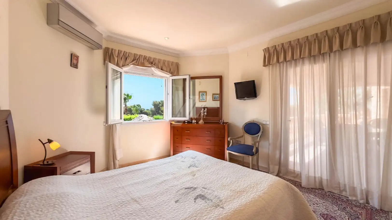 Habitación de Casa o chalet en venta en Moraira con Aire acondicionado, Calefacción y Jardín privado