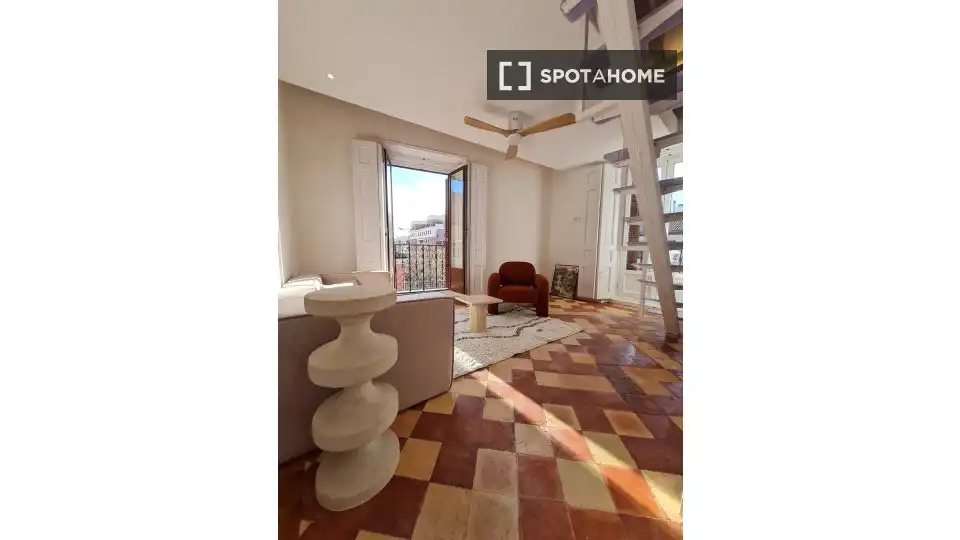 Room in Trafalgar