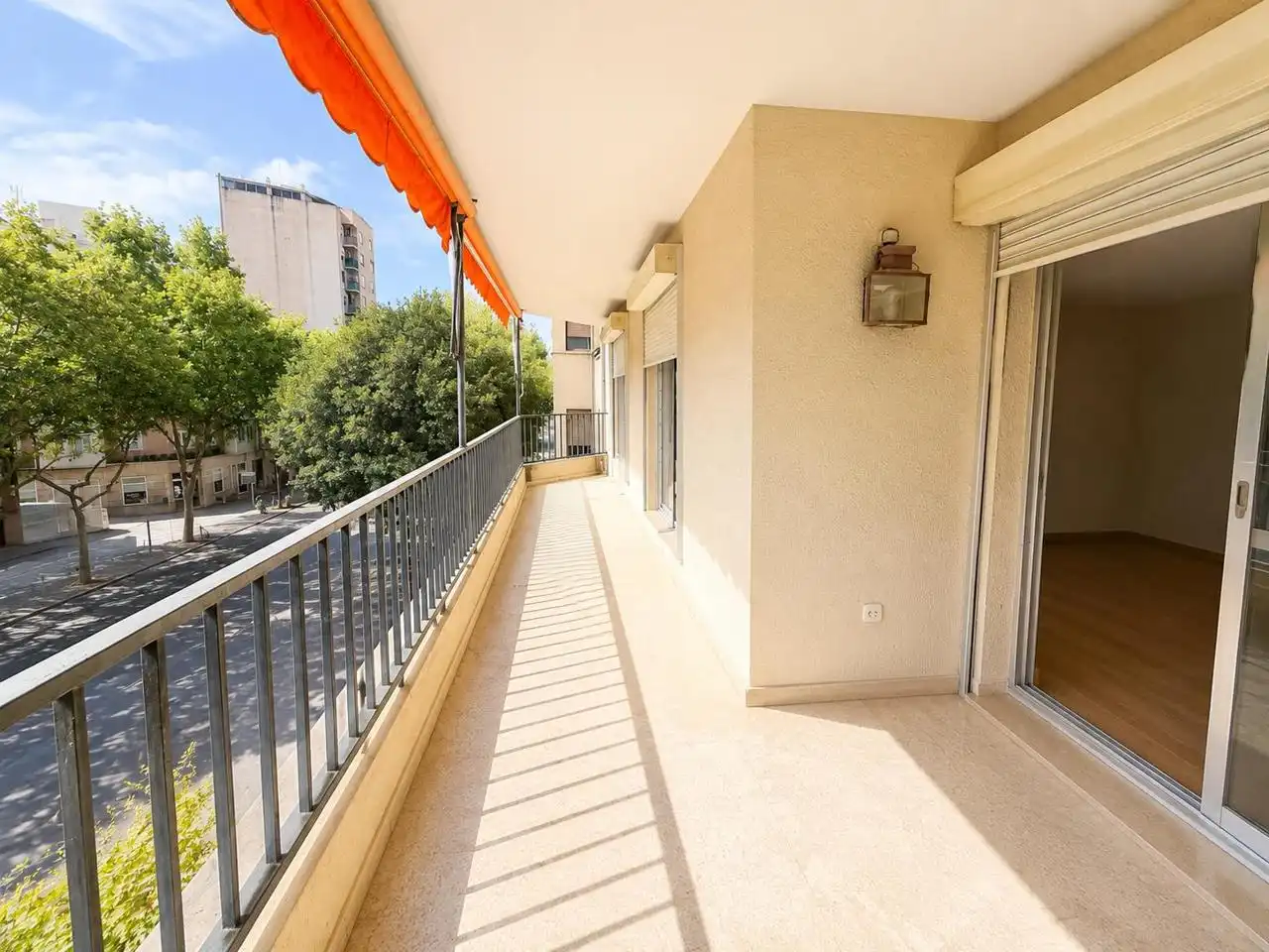 Terraza de Piso en venta en  Palma de Mallorca con Terraza y Balcón