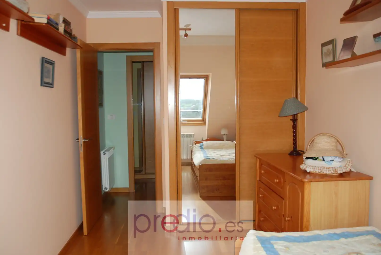 Dormitori de Dúplex en venda en Lugo amb Calefacció, Parquet i Traster