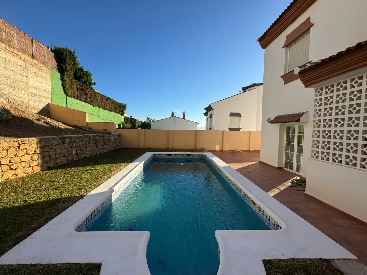 Piscina de Casa o chalet en venta en Rincón de la Victoria con Aire acondicionado, Jardín privado y Terraza