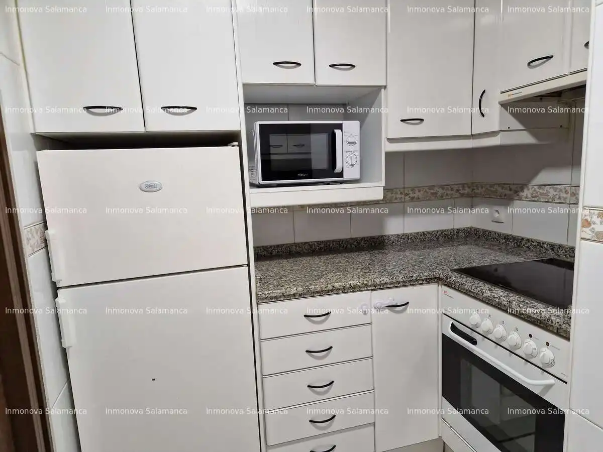 Appartement compact avec ascenseur à louer à Prosperidad - Delicias, imagen 4