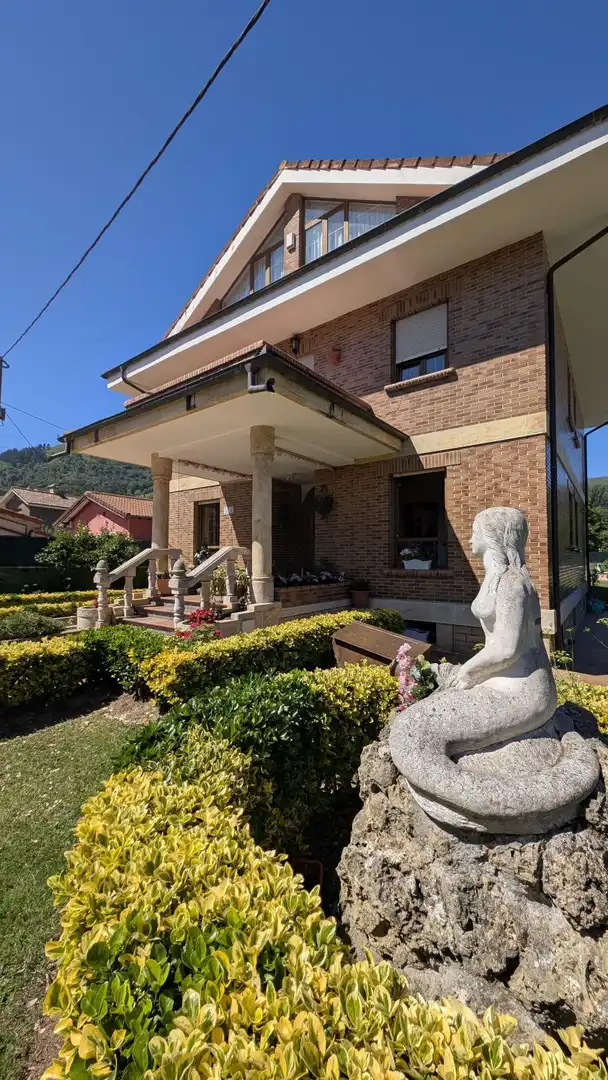 Exterior view of Houses for sale in Los Corrales de Buelna   with Heating, Private garden and Terrace