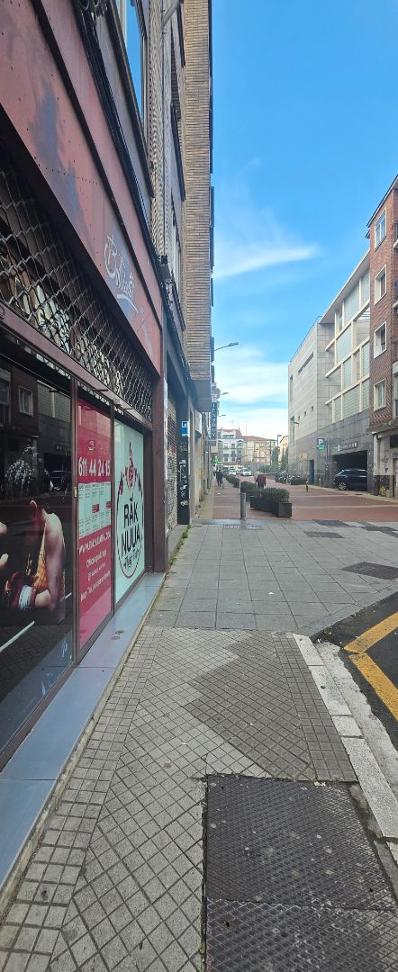 Exterior view of Premises for sale in Vitoria - Gasteiz  with Furnished