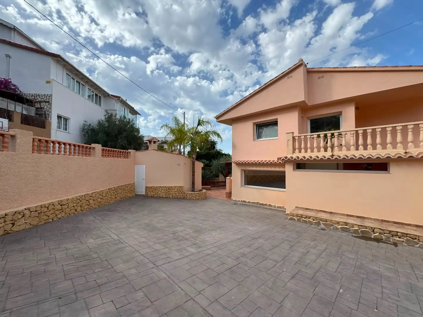 Vista exterior de Casa o chalet en venta en El Campello con Aire acondicionado, Calefacción y Jardín privado