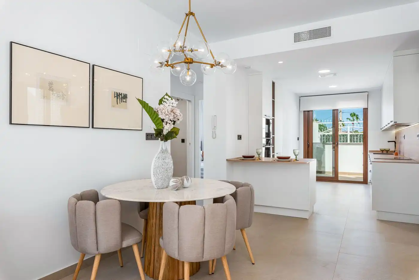 Comedor de Casa o chalet en venta en Torrevieja con Piscina comunitaria