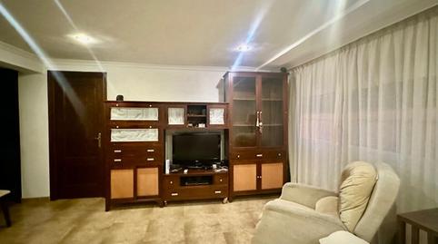 Foto 2 de Pis en venda a Lora del Río, Sevilla