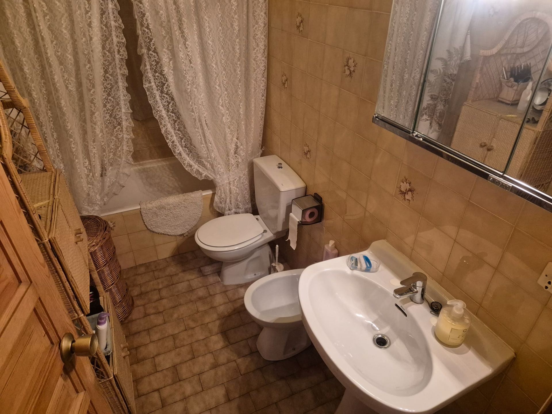 Bathroom of Houses for sale in Miraflores de la Sierra  with Heating, Private garden and Terrace