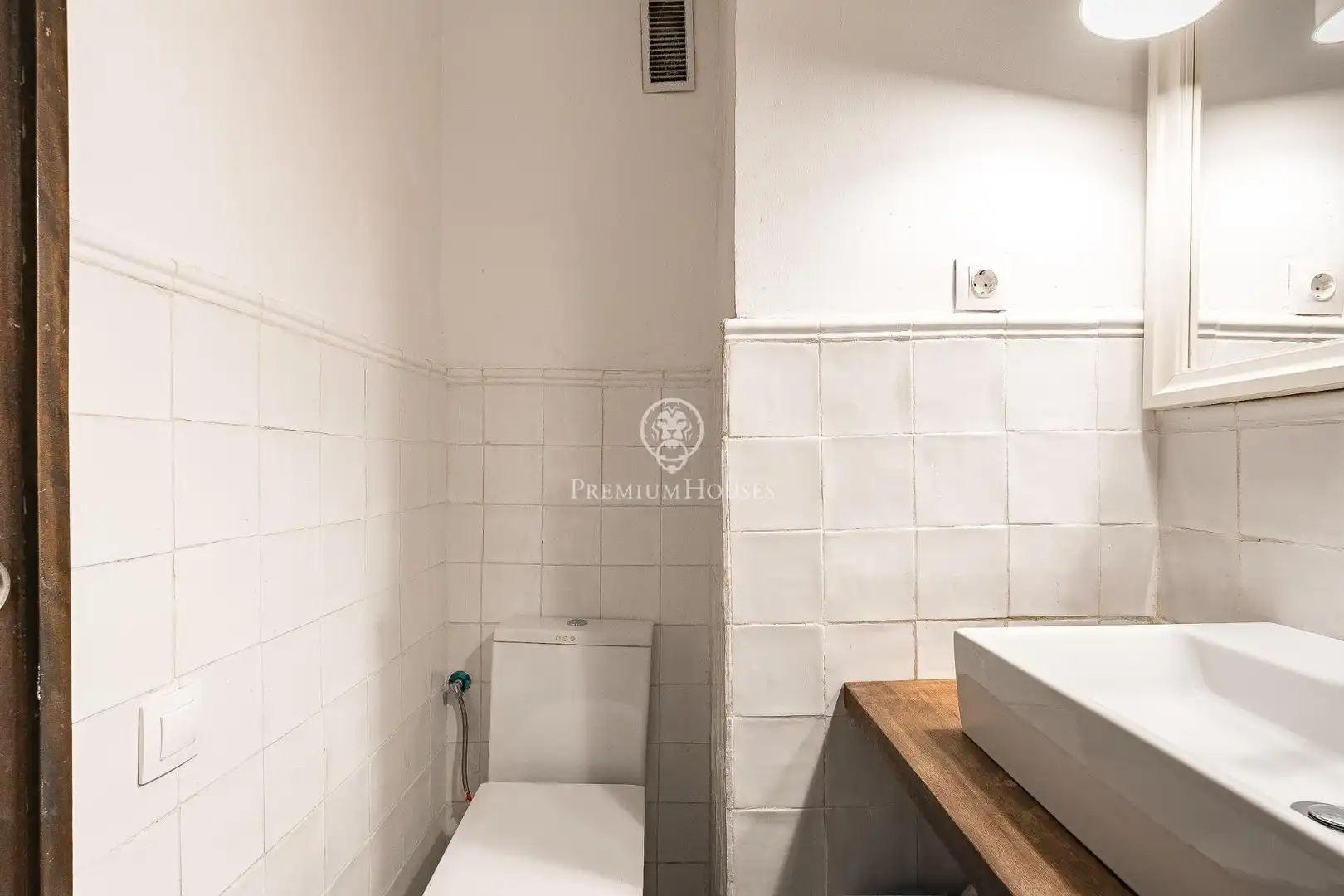 Bany de Pis en venda en Barcelona amb Aire condicionat, Calefacció i Traster