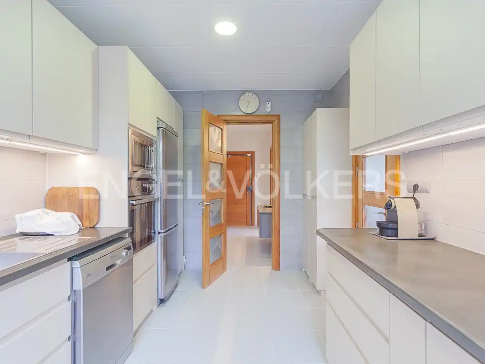 Cocina de Casa o chalet en venta en Castellnou de Bages con Calefacción, Jardín privado y Piscina