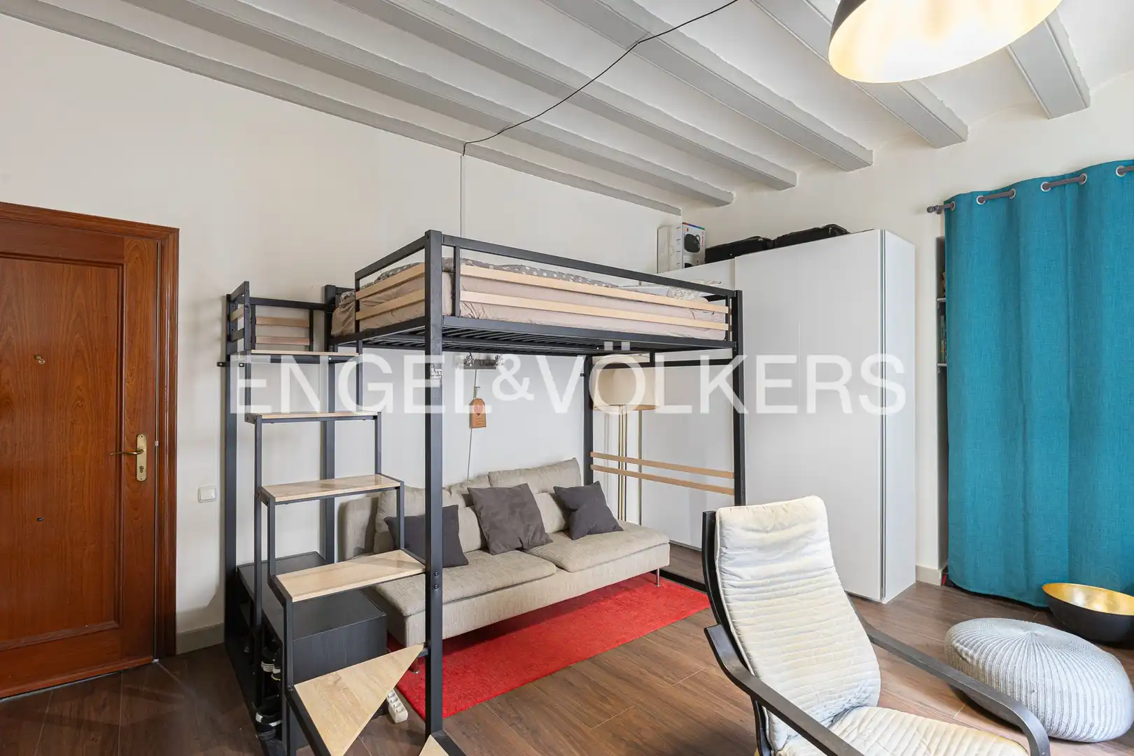 Habitación de Piso en venta en Barcelona con Aire acondicionado, Calefacción y Balcón
