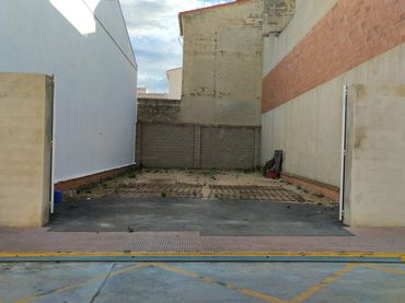 Terreny residencial en venda a Avinguda Nou d'Octubre
