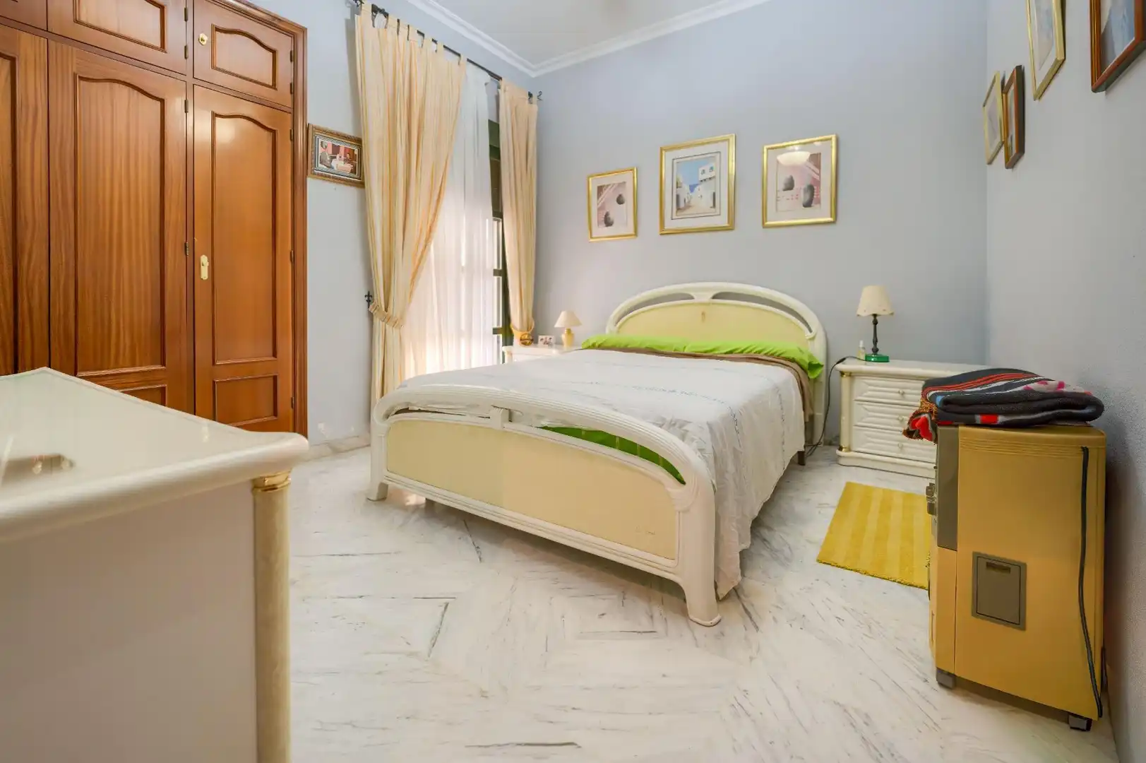 Bedroom of Houses for sale in Espartinas  with Air Conditioner, Private garden and Terrace