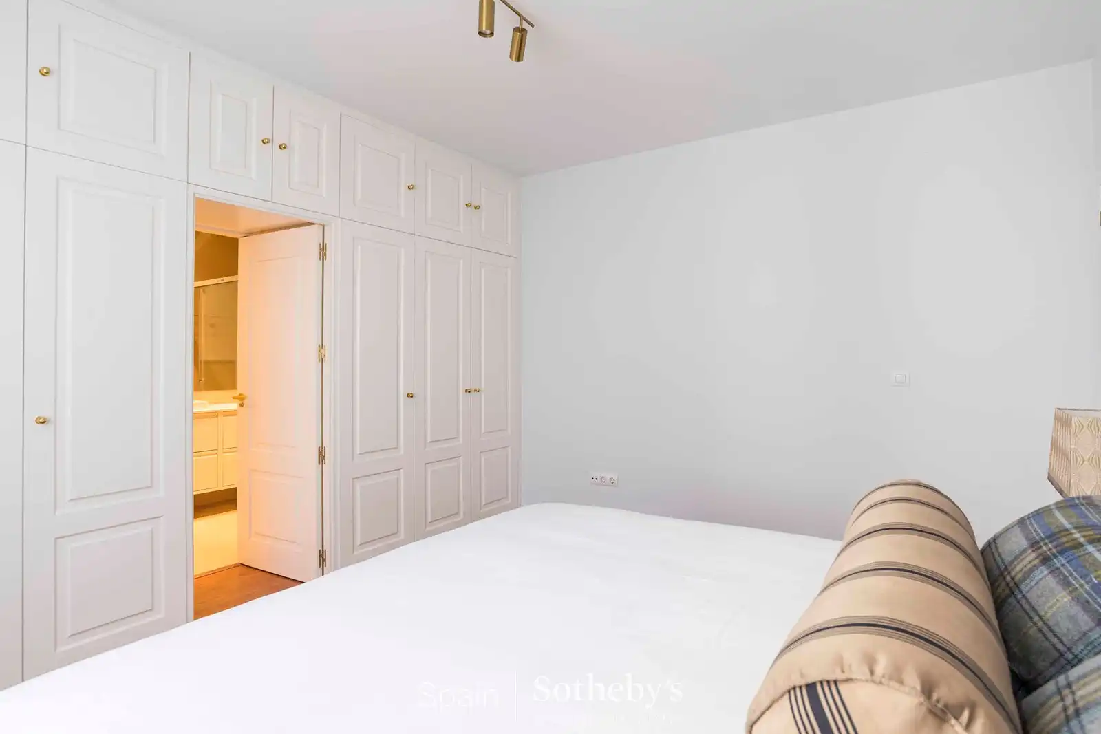 Habitación de Apartamento en venta en Madrid con Aire acondicionado, Calefacción y Trastero