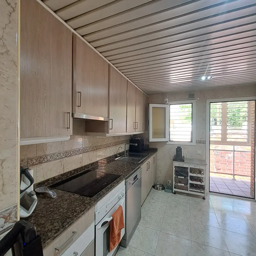 Cocina de Dúplex en venta en Castellbisbal con Calefacción, Parquet y Terraza
