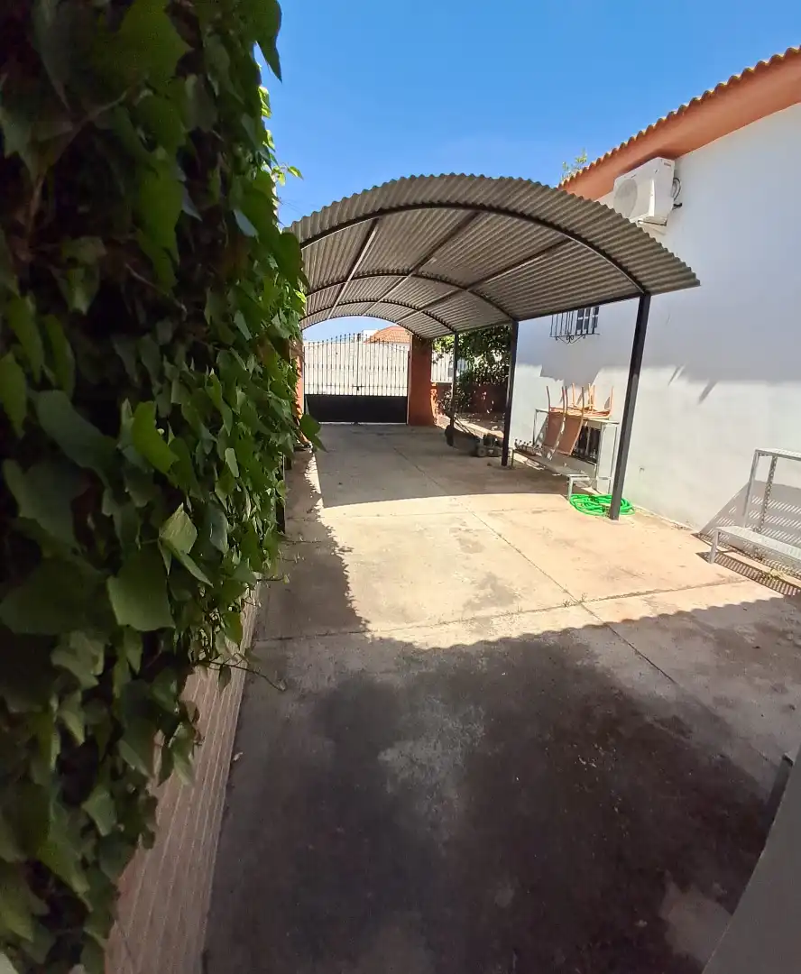 Parking de Casa o chalet en venta en Palomares del Río con Aire acondicionado, Jardín privado y Terraza