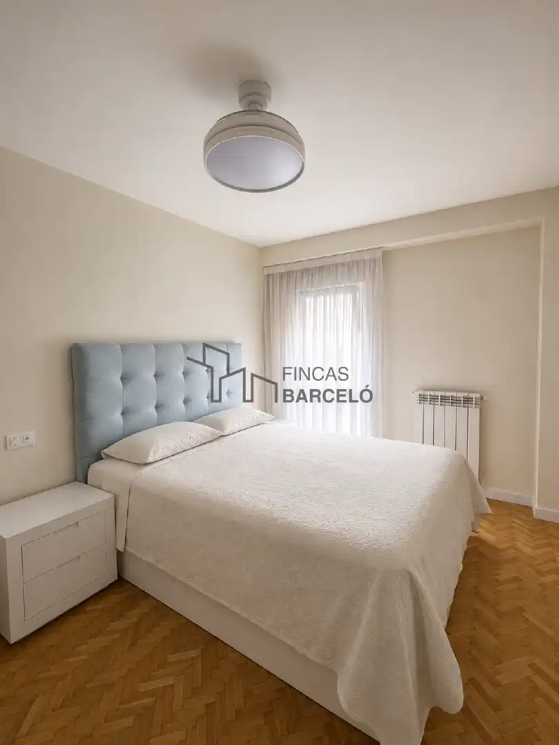 Bedroom of Flat for sale in Zaragoza