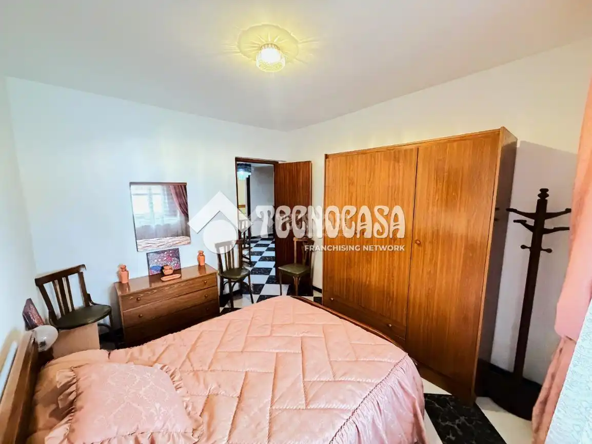Casa adosada en venta en Campillo de Altobuey con Calefacción, Jardín privado y Terraza