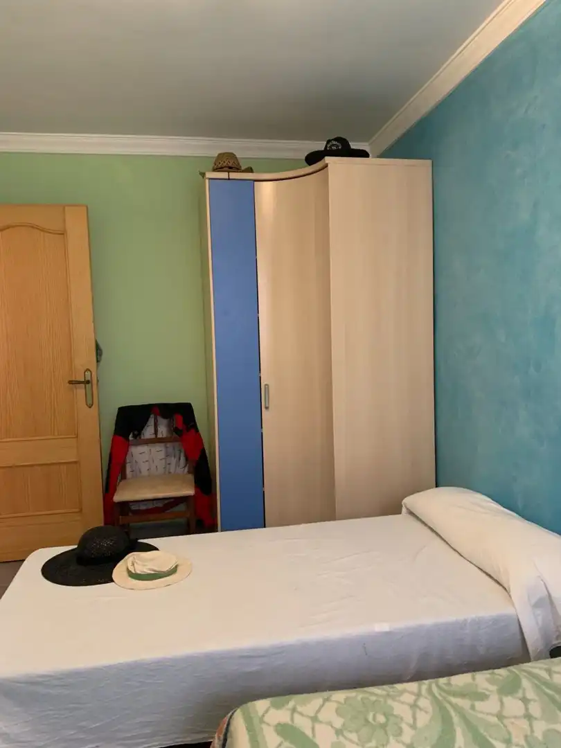Schlafzimmer von Erdgeschoss zum Verkauf in Valencia mit Terrasse, Abstellraum und Möbliert